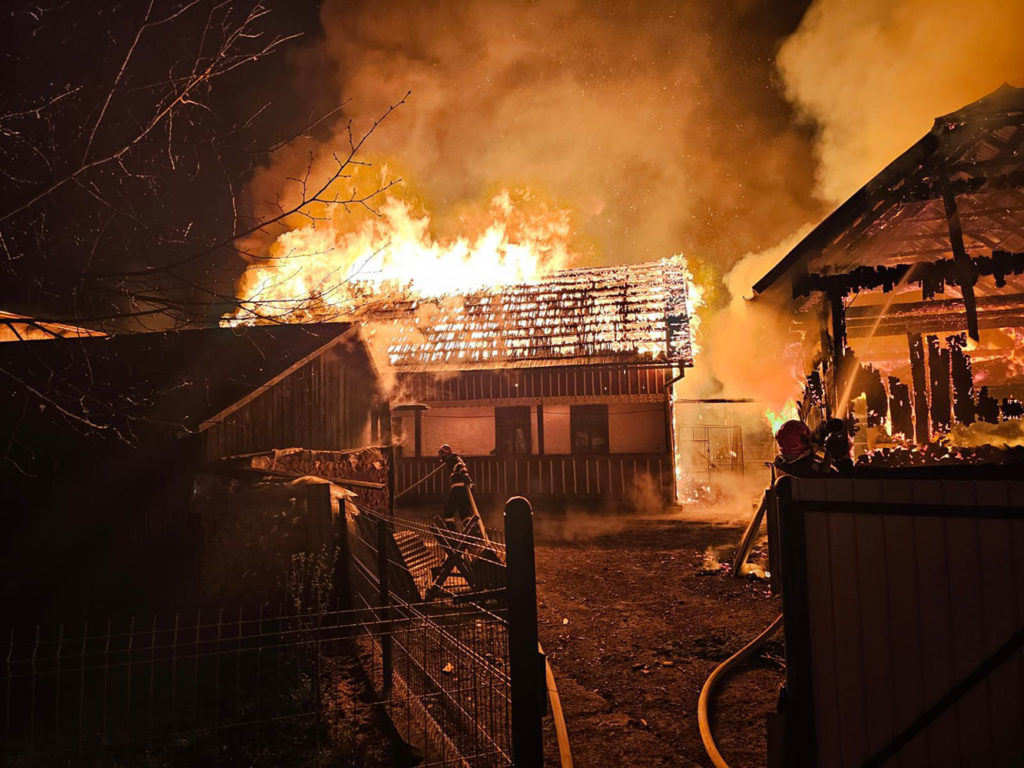 Incendiu într-o gospodărie din orașul Frasin