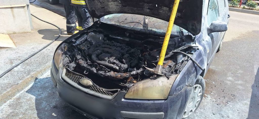 Incendiu la un autoturism în municipiul Fălticeni