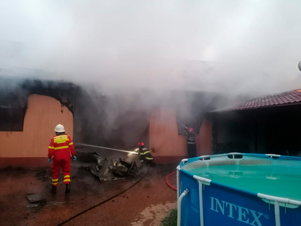 Incendiu la o gospodărie din comuna Bogdănești