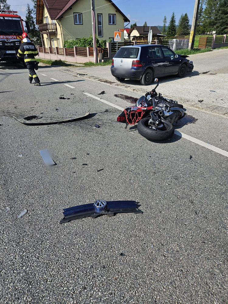 Coliziune între un autoturism și o motocicletă în localitatea Poiana Stampei