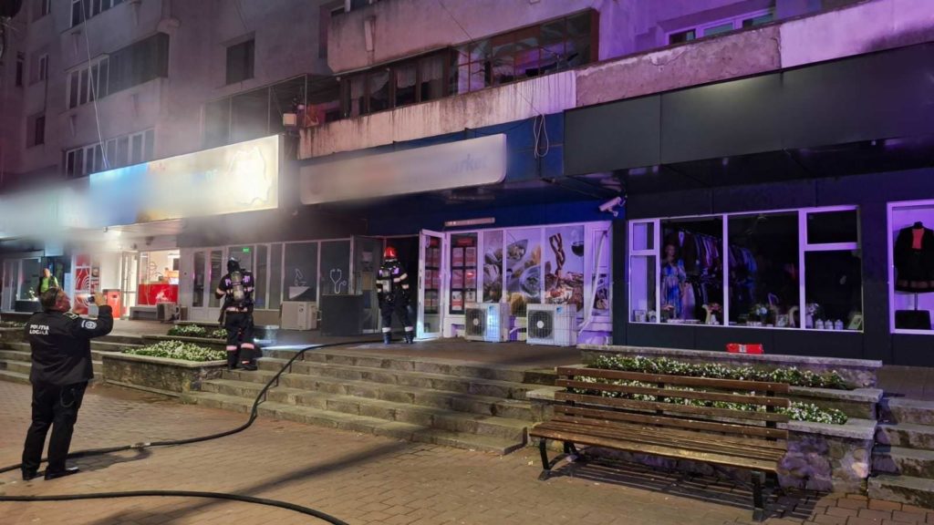 Incendiu la un magazin alimentar din municipiul Suceava