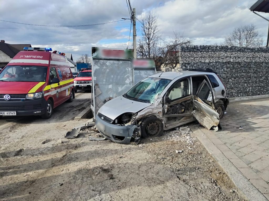 Accident rutier în orașul Milișăuți cu trei autoturisme implicate