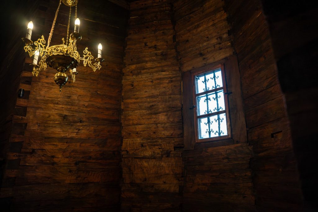 Au fost finalizate lucrările de restaurare și consolidare a Bisericii Sfântul Dumitru din comuna Botoșana