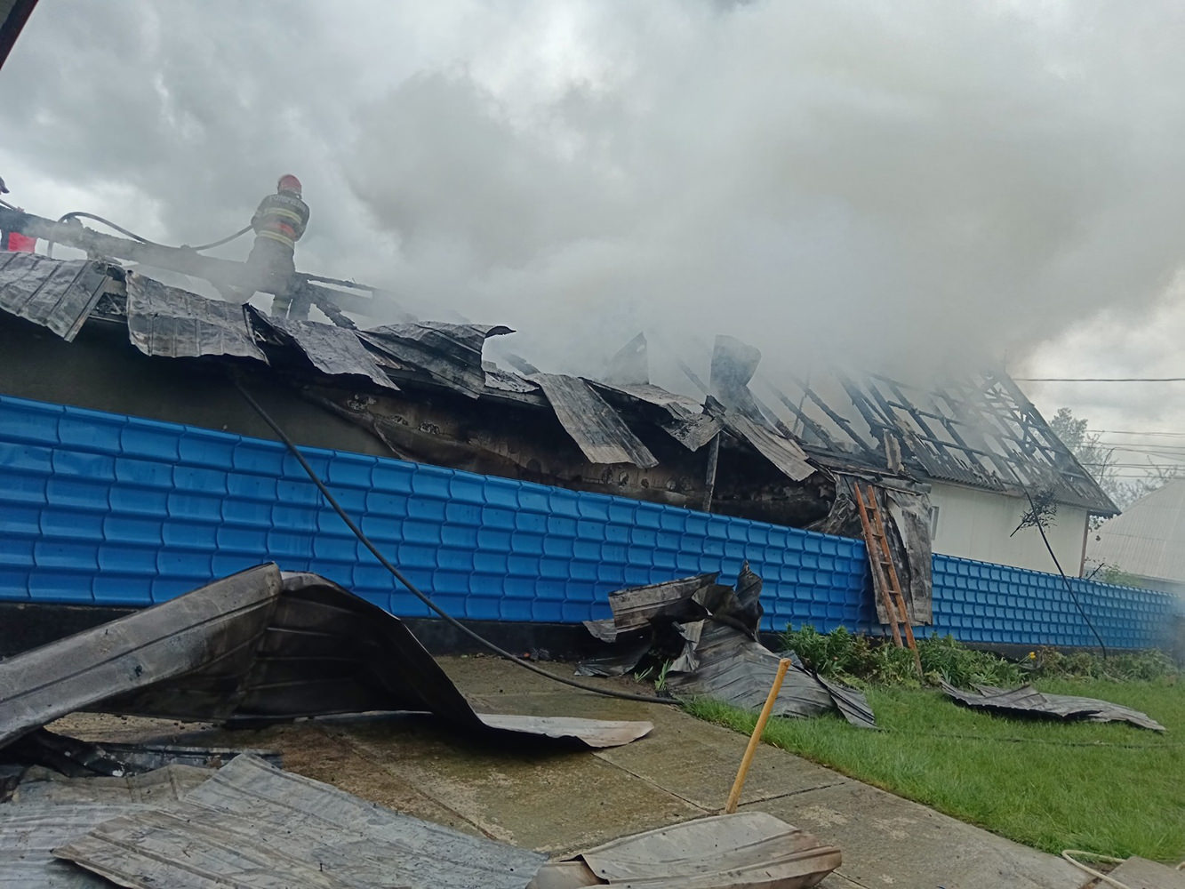 Incendiu la o gospodărie din localitatea Costișa