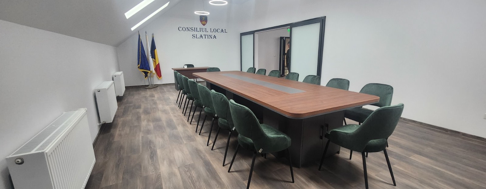 Președintele Consiliului Județean Suceava a participat la sfințirea sediului modernizat al Primăriei Comunei Slatina