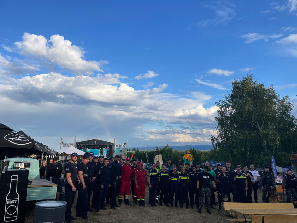 Festivalul Deep In The Forest s-a încheiat fără incidente, iar polițiștii transmit un set complet de recomandări pentru prevenirea consumului de droguri la evenimentele cu public numeros