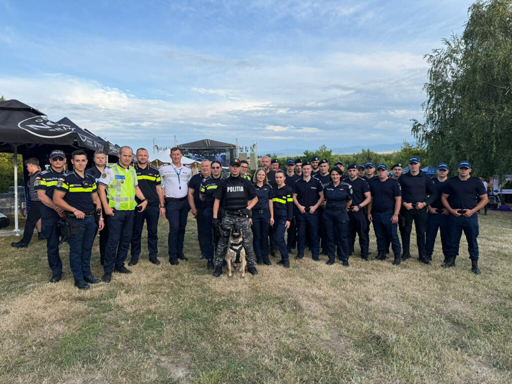 Peste o sută de polițiști și jandarmi au asigurat ordinea și siguranța publică la Festivalul Deep In The Forest