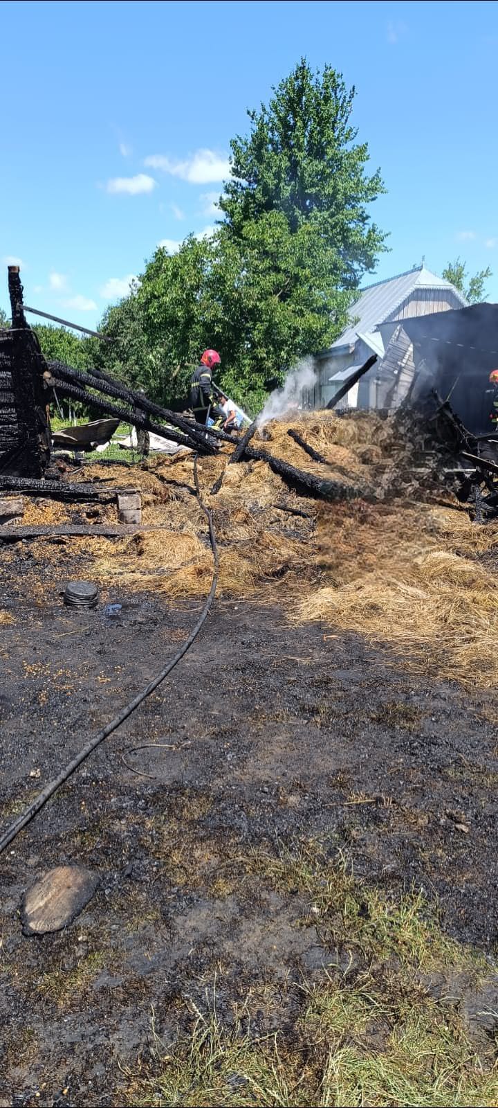 Un incendiu devastator la o gospodărie din Gălănești