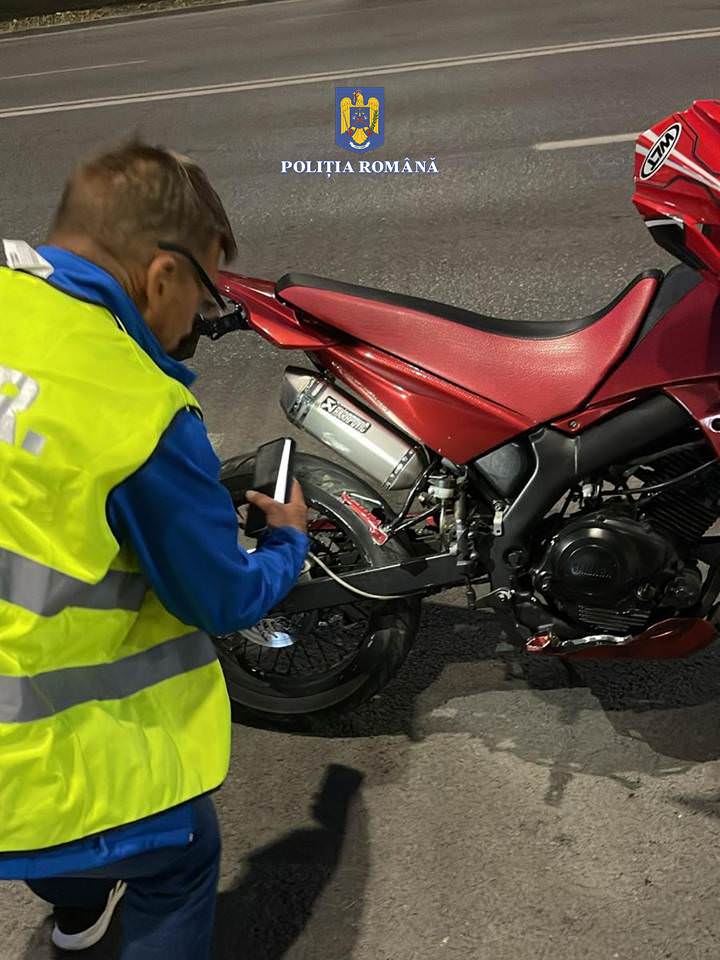 Polițiștii au reținut 35 de certificate de înmatriculare ale unor motociclete și mopede, în urma unor acțiuni desfășurate săptămâna aceasta în Suceava