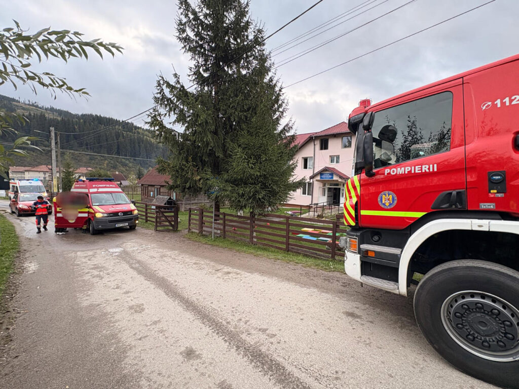 Angajații unui centru pentru persoane cu dizabilități din Fundu Moldovei au stins un incendiu și au evacuat 27 de persoane