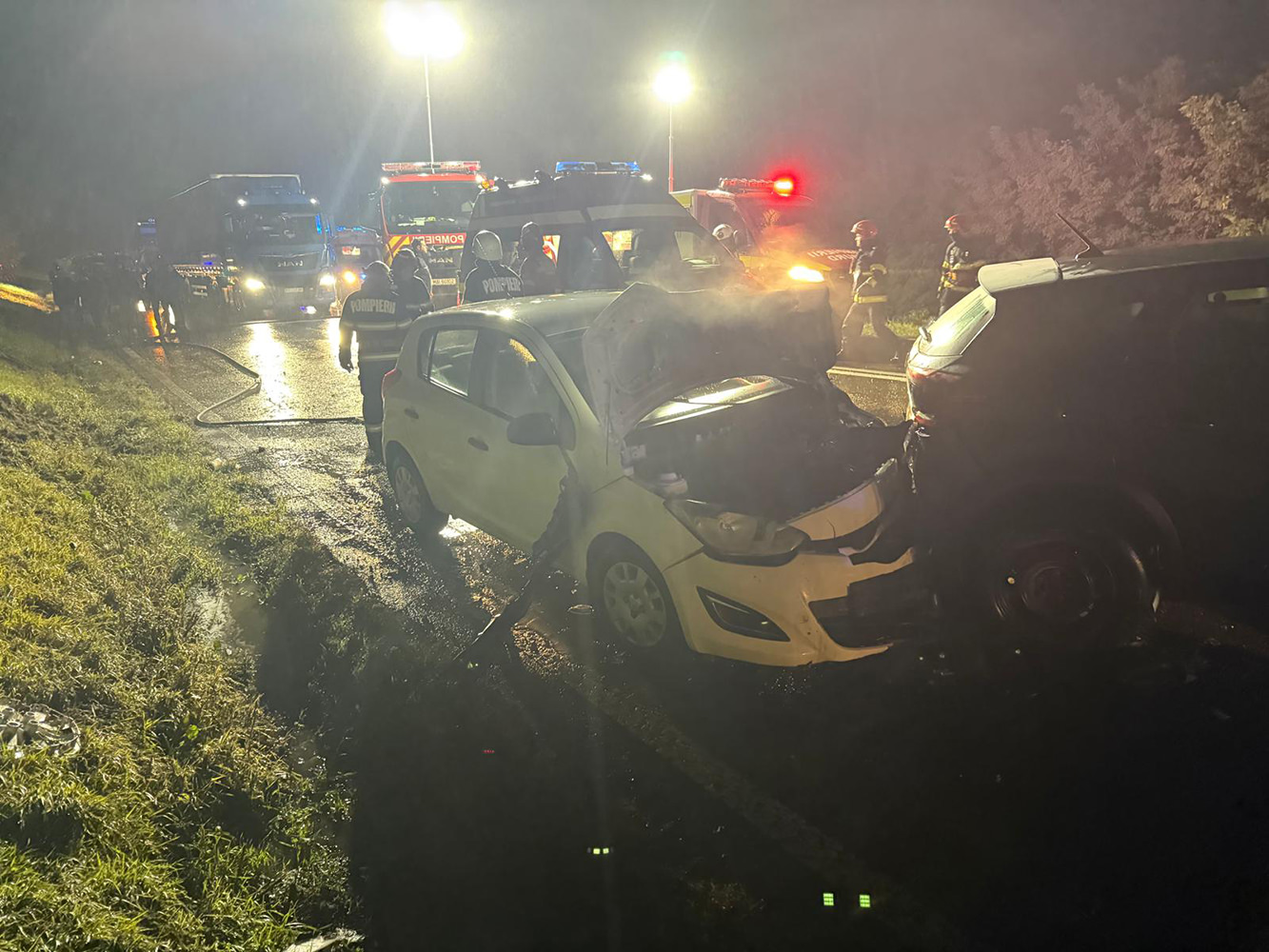 Șase persoane implicate într-un accident cu patru mașini la Cumpărătura