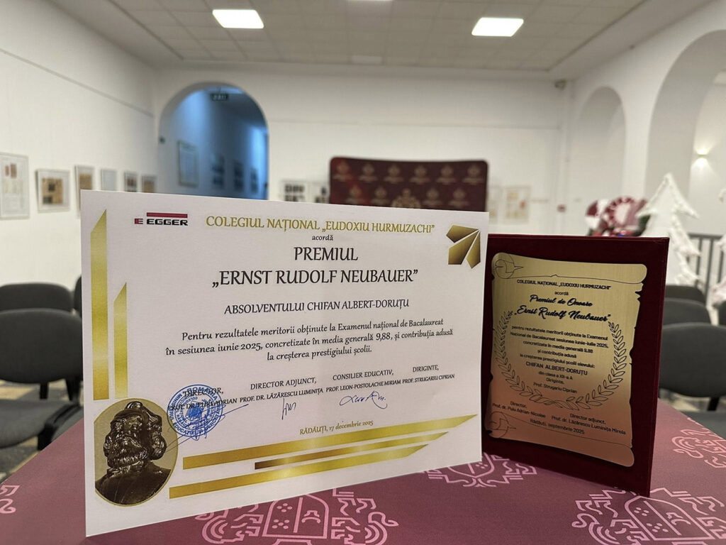 Cei mai buni 13 absolvenți de la Colegiul Național Eudoxiu Hurmuzachi din Rădăuți au primit Premiul Ernst Rudolf Neubauer și premii în bani