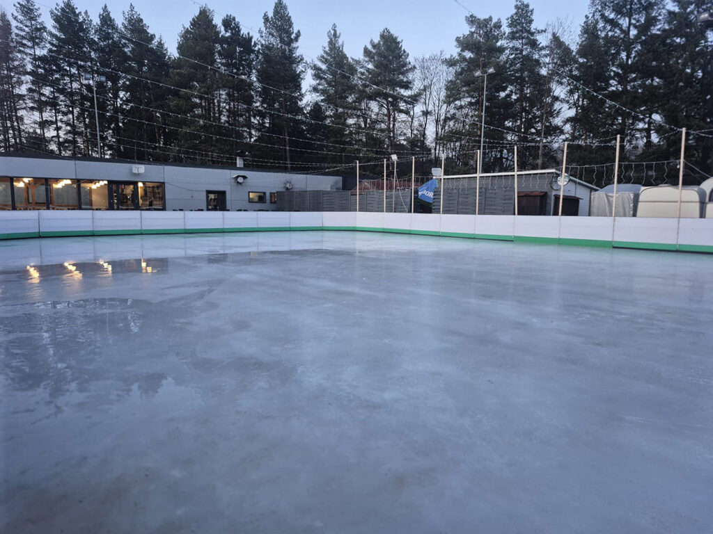 Patinoarul Gura Humorului se deschide vineri