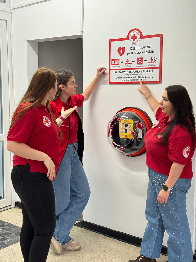 Un nou defibrilator automat a fost instalat la Universitatea Ștefan cel Mare din Suceava pentru siguranța studenților