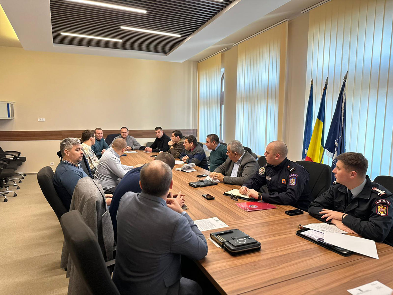 Ședință de urgență la Instituția Prefectului - Județul Suceava pentru siguranța rutieră