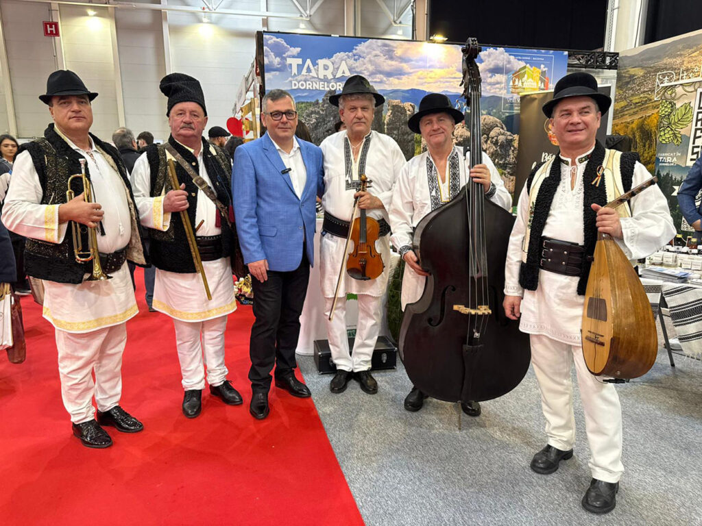 Județul Suceava își prezintă tradițiile și ofertele de Paște la Târgul de Turism al României