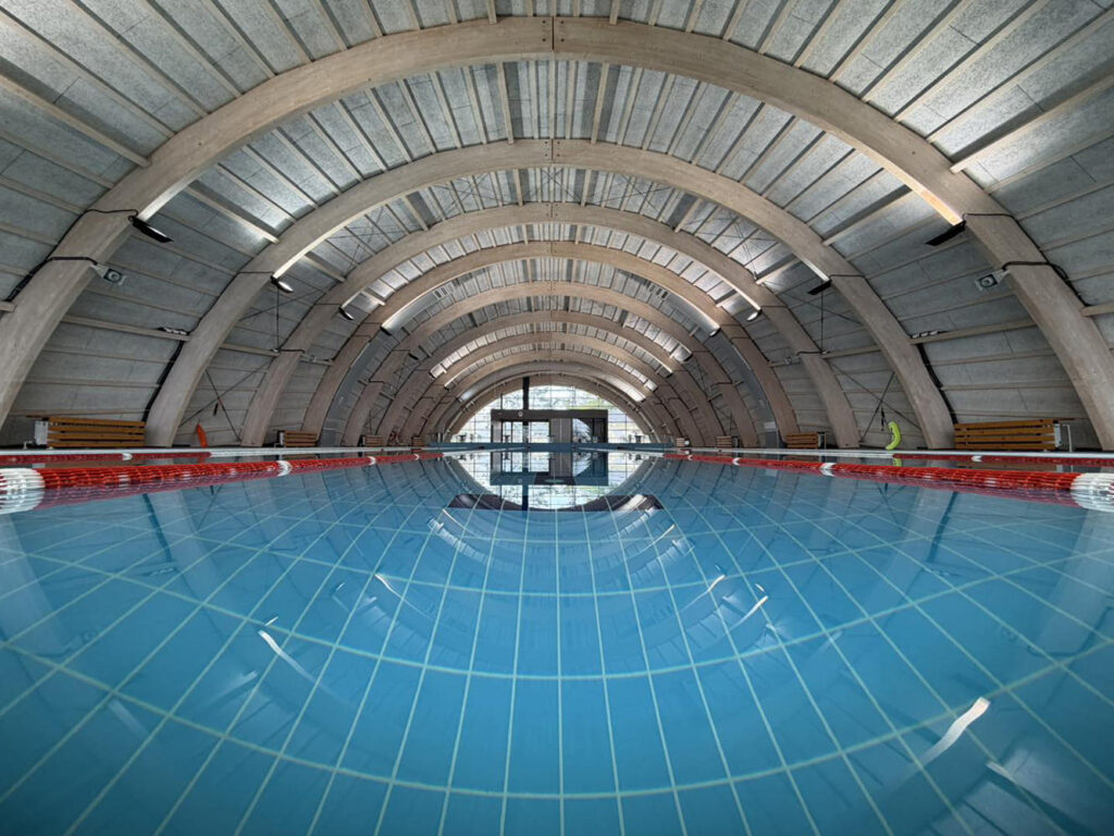 Primăria Municipiului Rădăuți anunță redeschiderea bazinului de înot