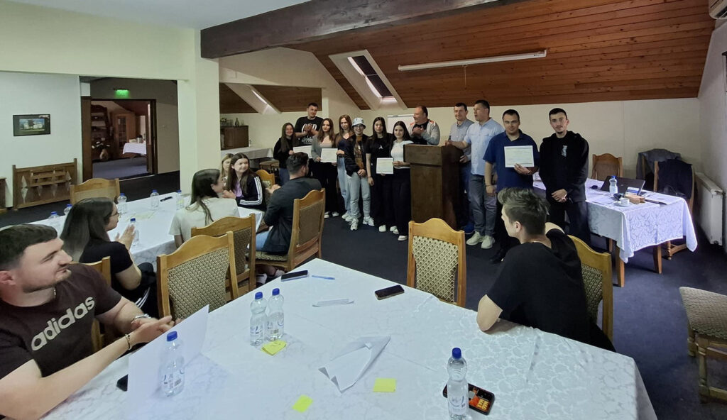 Universitatea Ștefan cel Mare din Suceava și două colegii din Fălticeni colaborează în cadrul proiectului APIIS pentru reducerea abandonului școlar