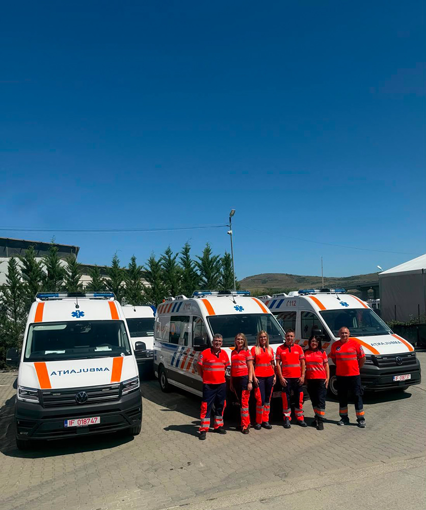 SAJ Suceava și-a înnoit parcul auto cu 27 de ambulanțe