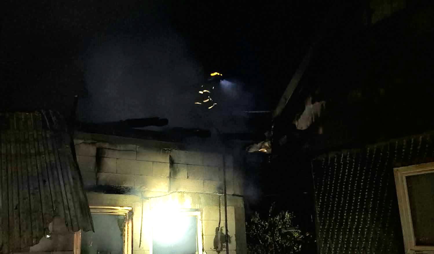 Incendiu într-o gospodărie din Vicovu de Jos