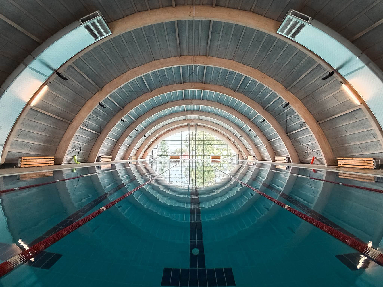 Saună și jacuzzi la Bazinul Didactic de Înot din Rădăuți